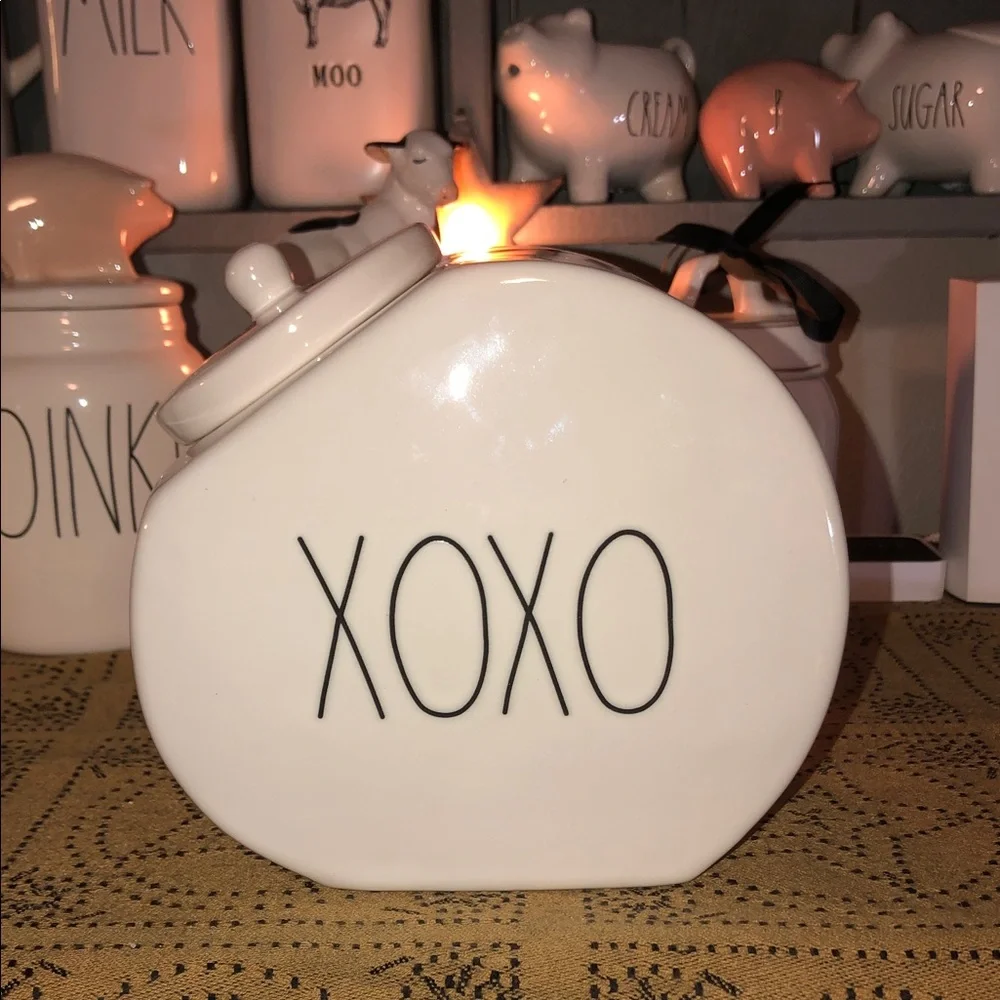 Rae Dunn XOXO Candy Jar/Canister